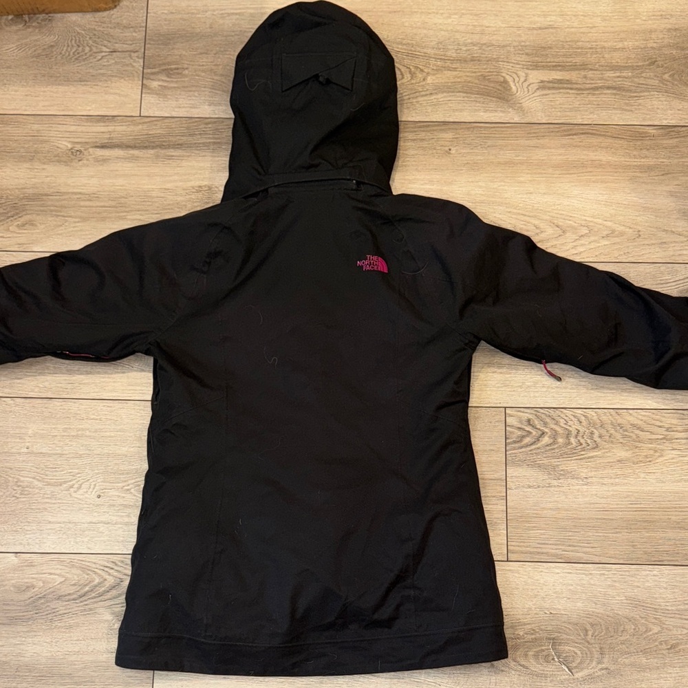 The North Face Hyvent 2 Layer Ski Jacket - Picture 2 of 7